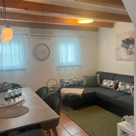 Bella Mura Nature House I26 * Podčetrtek